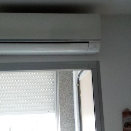 A Perte De Vue Linge De Maison Fourni Empuriabrava Eksteriør bilde